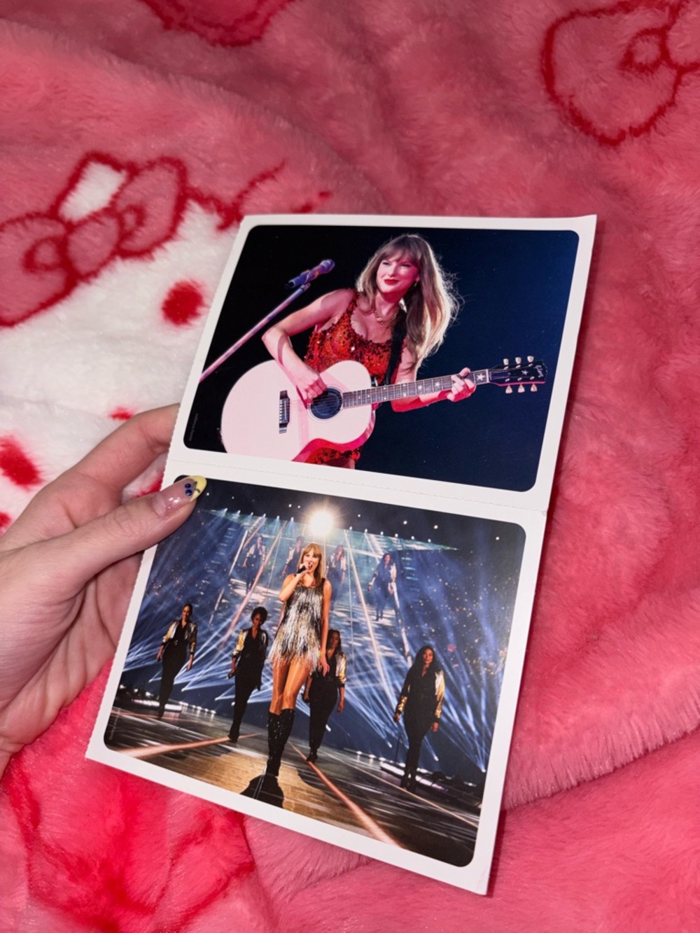 taylor swift post cards / photo cards